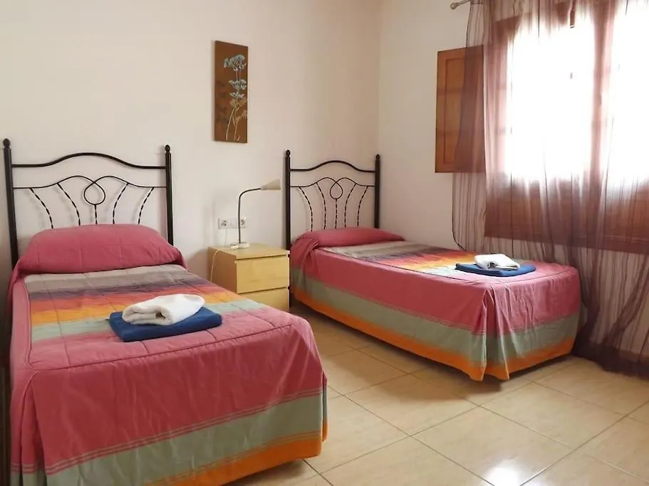 Tabaybas E8, Central Two Bed Pdc Puerto del Carmen  0*, Puerto del Carmen (Lanzarote)